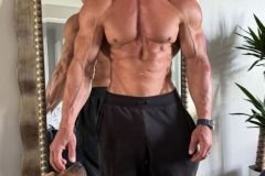 adam4dan028